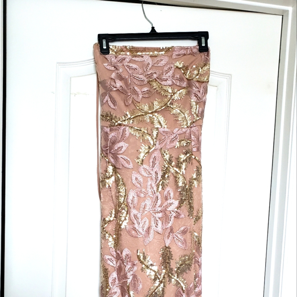 NWT Y2K Prom Venus Long Lace  Embroidered Criss Cross Strap Dress with Side Slit